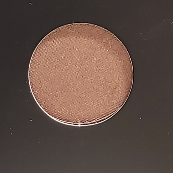 MAC Eye Shadow Refill Pan *SABLE* / .05 oz / New in box - Picture 3 of 5